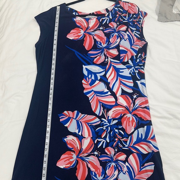 Floral Navy Dress - Picture 4 of 5